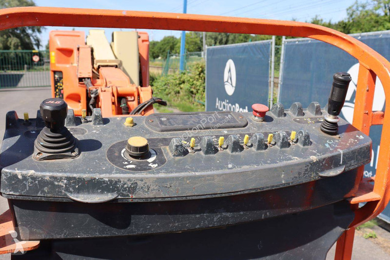 Plataforma elevadora JLG