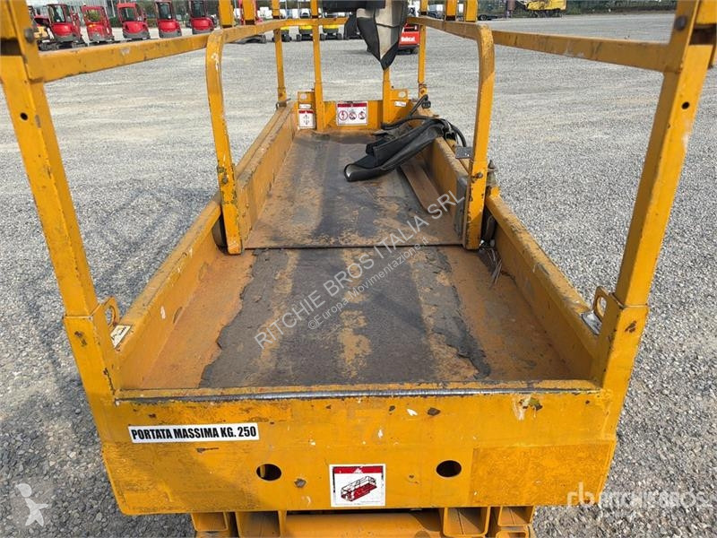 Автовишка Haulotte 10N Electric Scissor Lift