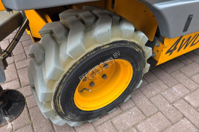 升降机 Haulotte Compact 12DX Diesel, 4x4 Drive,...