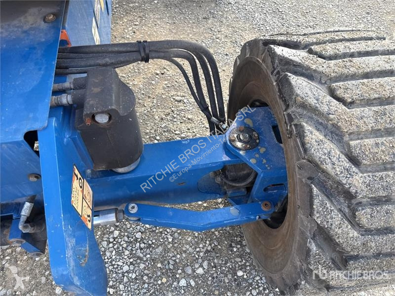 Plataforma JLG Articulating Boom Lift