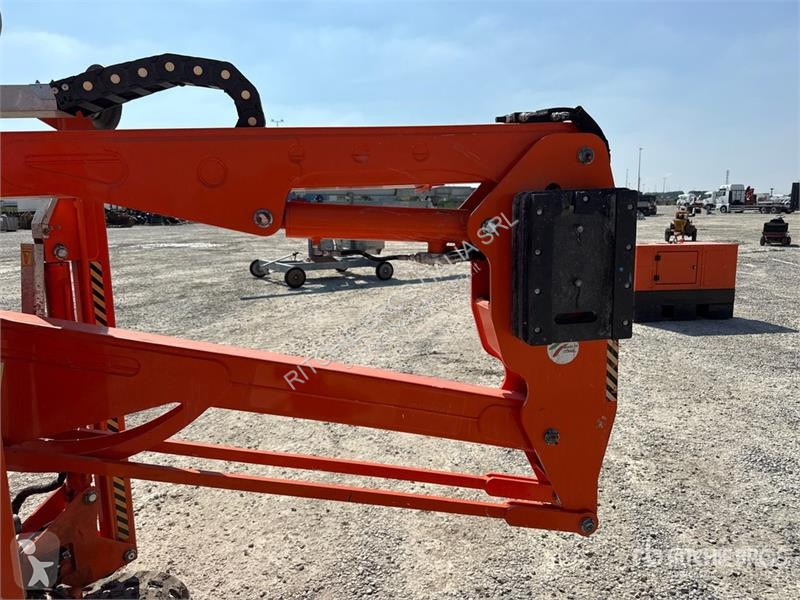 Emelőkosár  R130 Crawler Articulating Boom Lift...