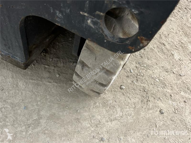 Plataforma elevadora Haulotte Vertical Mast Lift