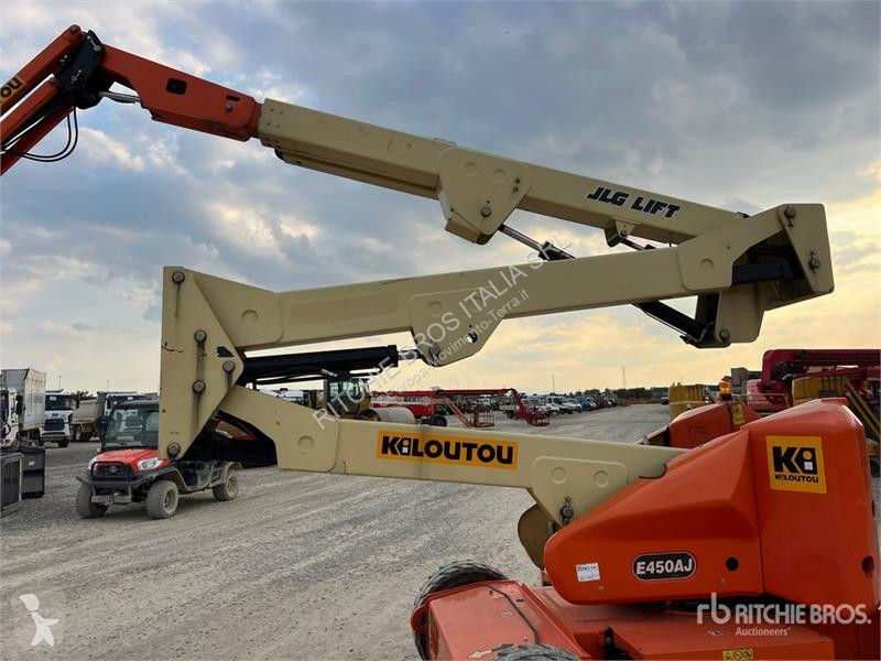 Plataforma elevadora JLG 450AJ  Electric...