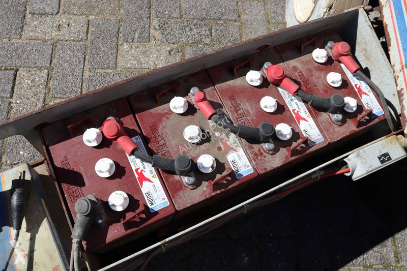 Lift Skyjack SJ4832