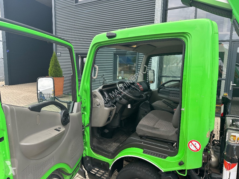 Hoogwerker Palfinger P 260 B op Nissan Cabstar