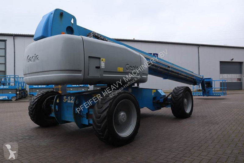 Nacelle Genie Diesel, 4x4x4 Drive, 40.1m...