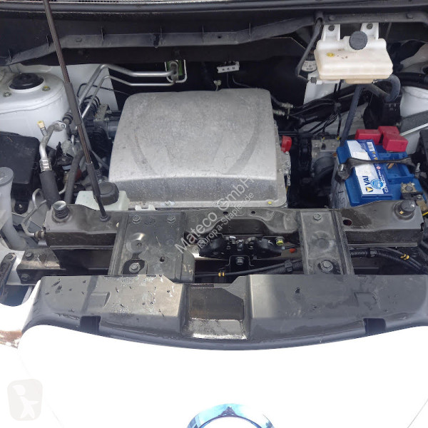منصة تلسكوبية Klubb K20 / NISSAN NV200