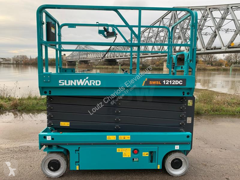 Piattaforma aerea Sunward SWSL1212DC