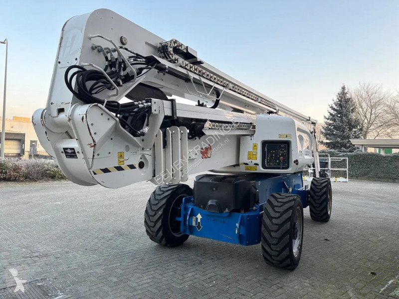 Lift JLG JLG 4x4x4 Articulated boomlift, 2013...