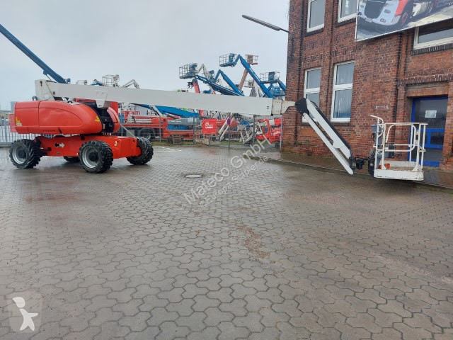 Piattaforma aerea JLG