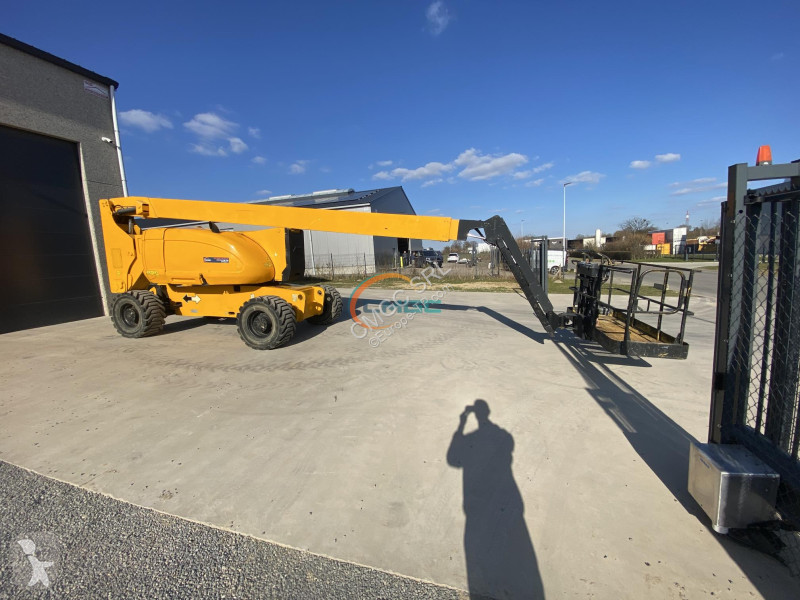 Piattaforma aerea JLG