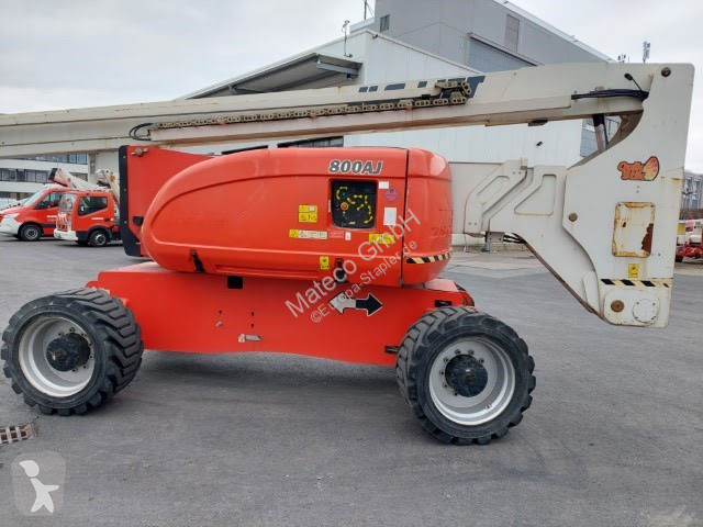 Piattaforma aerea JLG