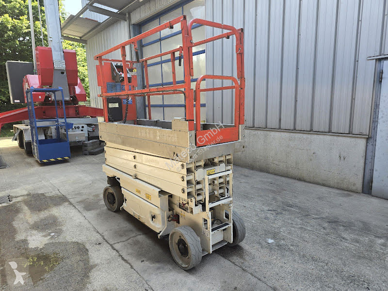 Piattaforma aerea JLG