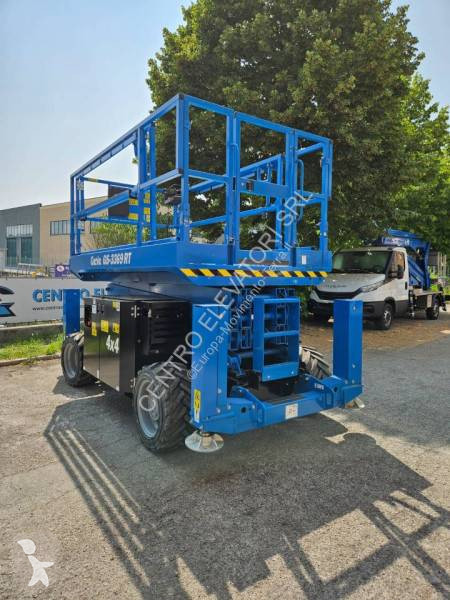 Piattaforma aerea Genie GS 3369 RT