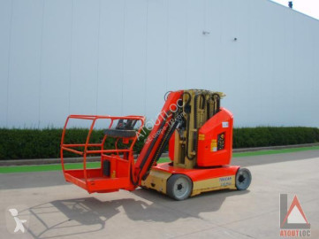 Nacelle automotrice Mât vertical JLG