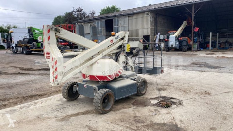 Plataforma elevadora Terex TA33E (12m)