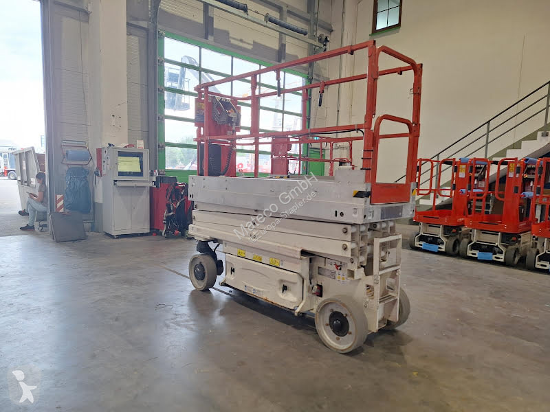 Piattaforma aerea JLG