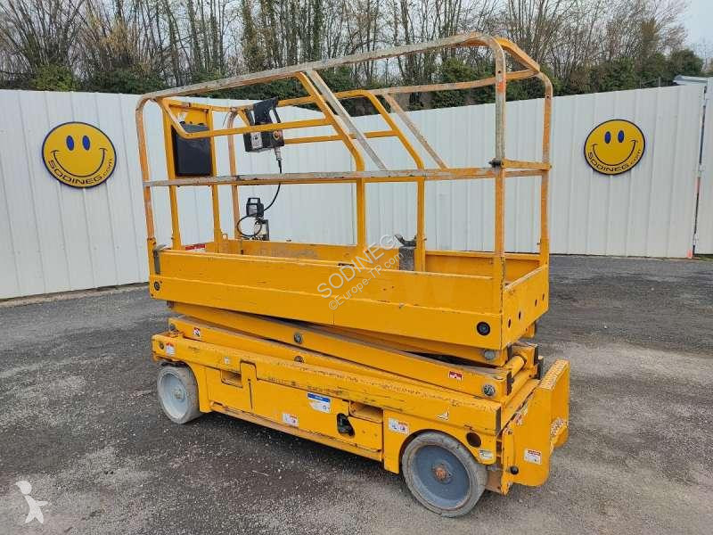 منصة تلسكوبية Haulotte  CISEAUX COMPACT 8