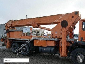 Piattaforma su autocarro Mercedes