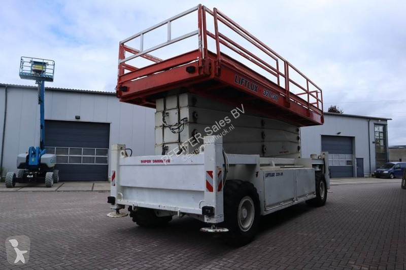 Piattaforma aerea Liftlux SL320-30DS Diesel,...