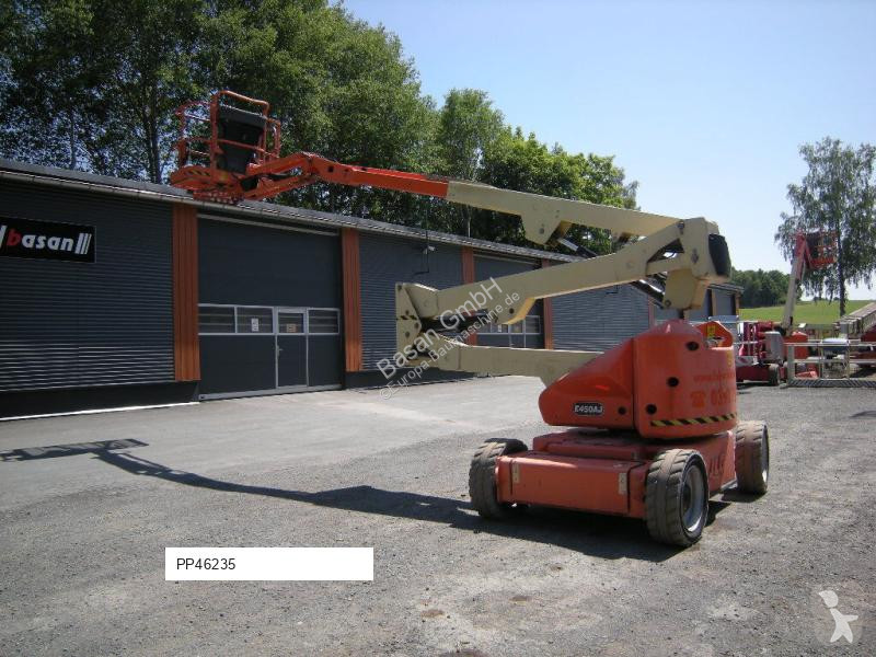 Piattaforma aerea JLG E450