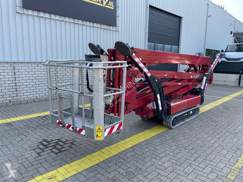 منصة تلسكوبية Hinowa Lightlift 23.12 IIIS