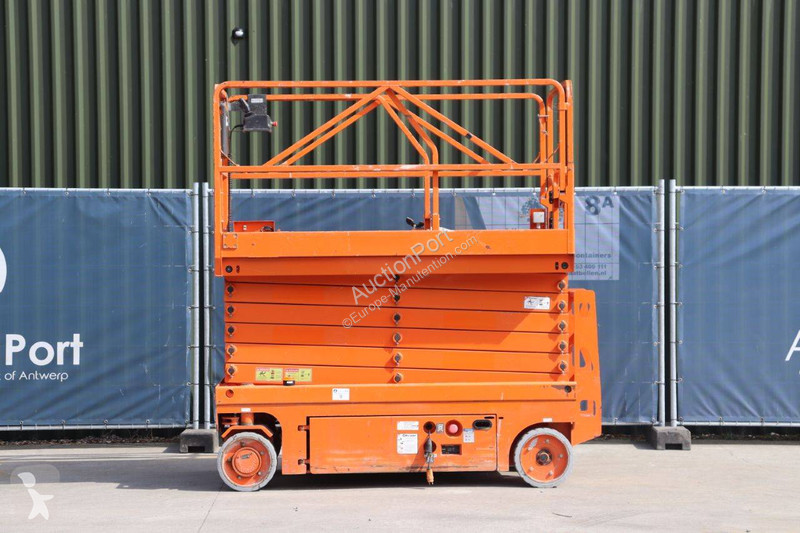 Piattaforma aerea PB PB S140-12EC