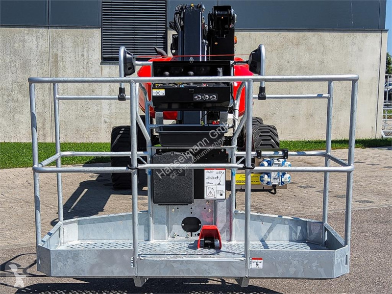 منصة تلسكوبية Manitou