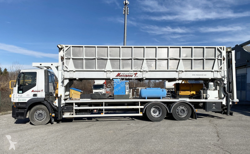 منصة تلسكوبية Iveco 310 EEV