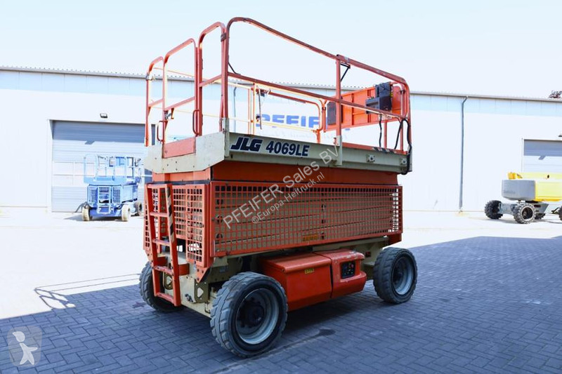 منصة تلسكوبية JLG Electric, 14.2m Working...