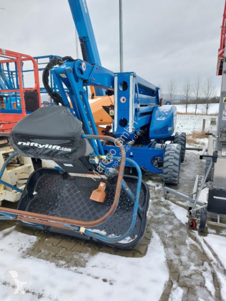 منصة تلسكوبية Niftylift HR17 HYBRID 4X4