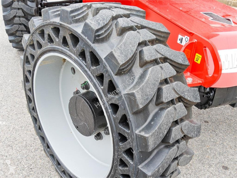 منصة تلسكوبية Manitou