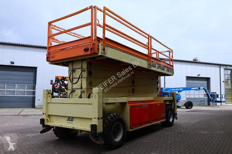 Vysokozdvižná plošina JLG 260-25 Diesel, 4x4...