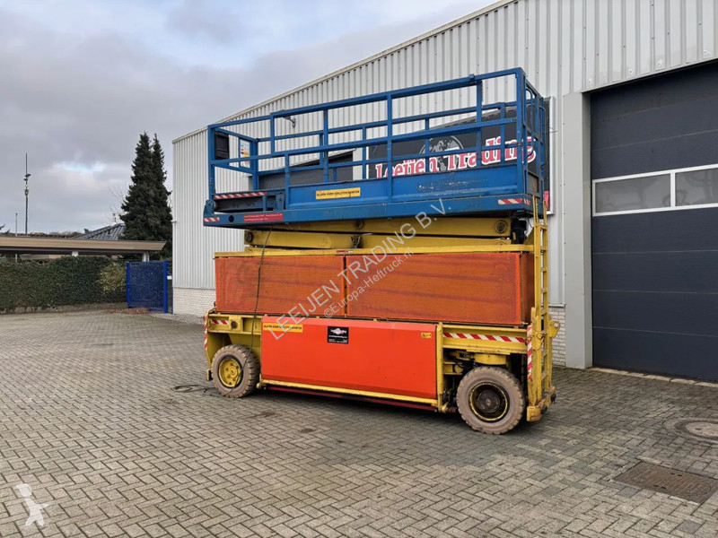منصة تلسكوبية German Standard Lift S205...