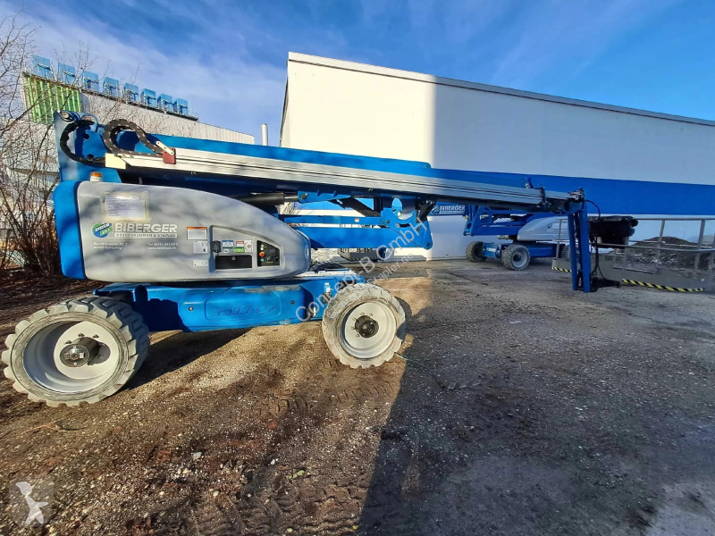 منصة تلسكوبية Niftylift HR 28 Hybrid 4x4