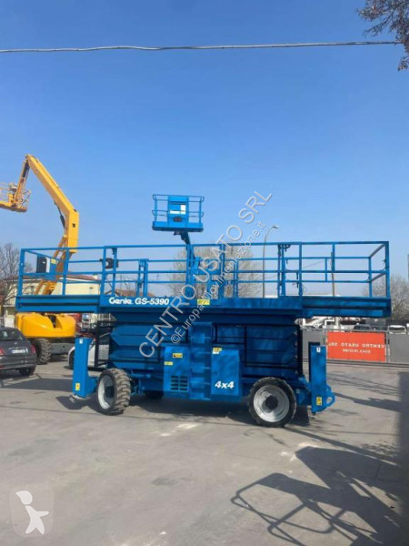 منصة تلسكوبية Genie GS-5390