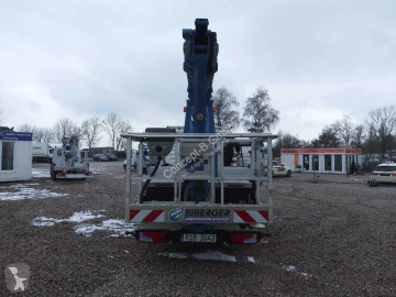 Camion nacelle MAN