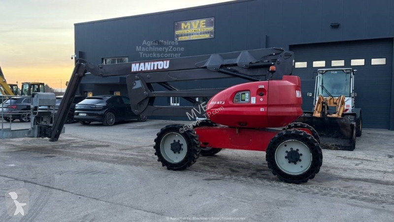 منصة تلسكوبية Manitou
