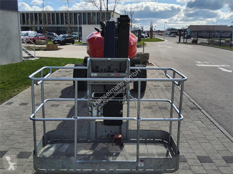 Автовышка Manitou
