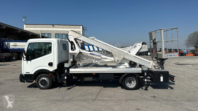 منصة تلسكوبية Nissan 35.11 MX 170