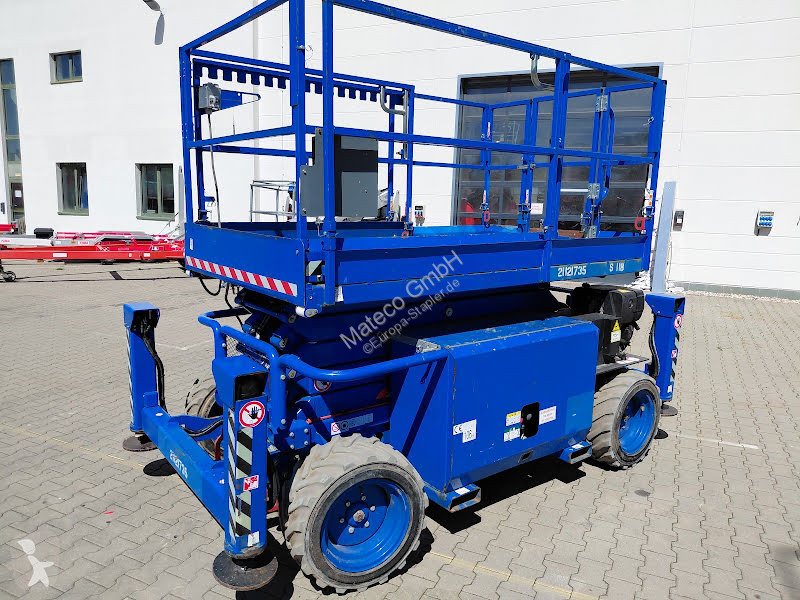 Vysokozdvižná plošina Skyjack SJ6832