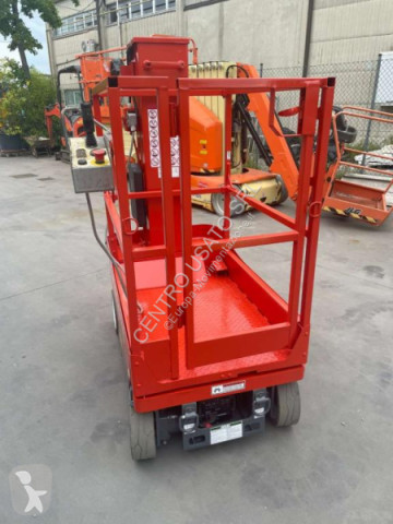 Nacelle automotrice Mât vertical Skyjack
