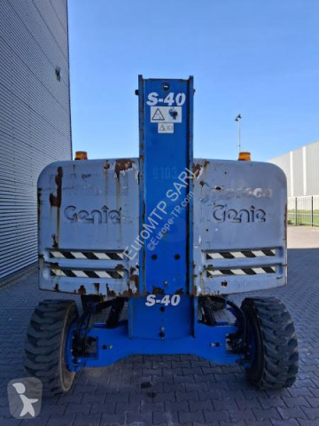 Nacelle automotrice télescopique Genie