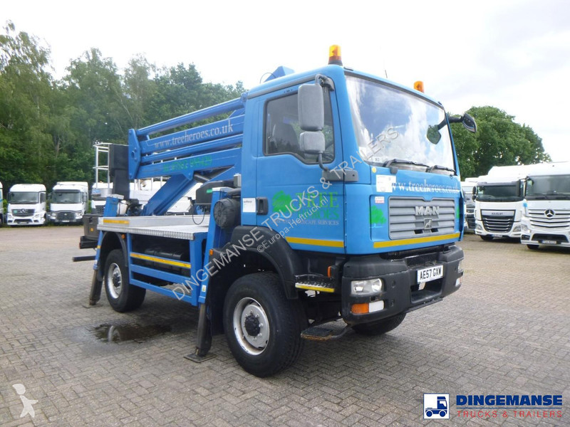 شاحنة MAN TGM 13.240 4X4 RHD manlift / work...