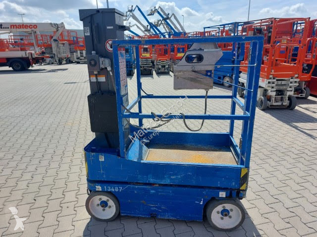 منصة تلسكوبية Skyjack SJ12
