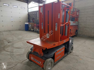 Plataforma automotriz Mástil vertical JLG