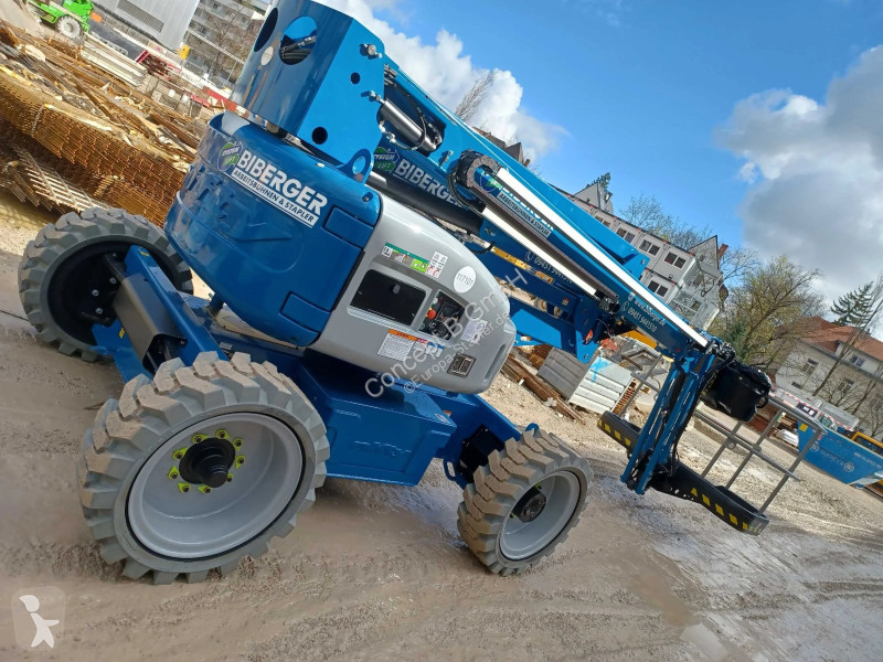 منصة تلسكوبية Niftylift HR17NE