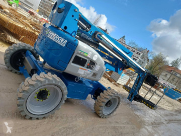 Nacelle automotrice articulée télescopique Niftylift