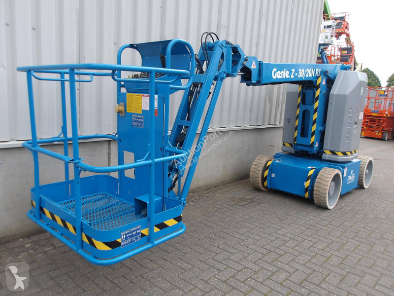 منصة تلسكوبية Genie Z30/20N