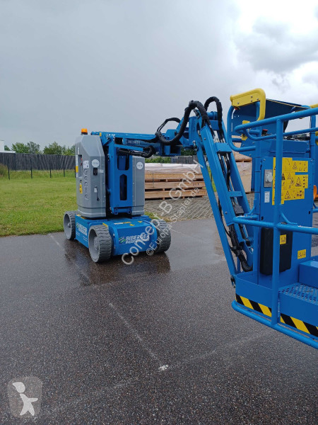 منصة تلسكوبية Genie Z30/20N RJ